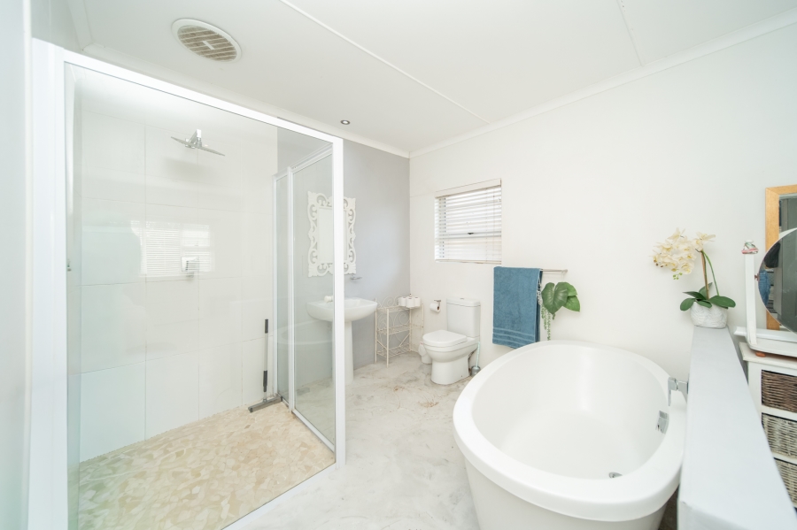 3 Bedroom Property for Sale in Nahoon Valley Park Eastern Cape